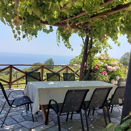 θαλλώ Luxurious Tsagarada