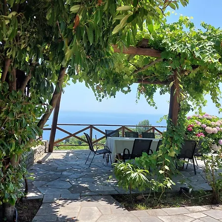 θαλλώ Luxurious Villa *