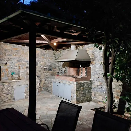 θαλλώ Luxurious Villa *