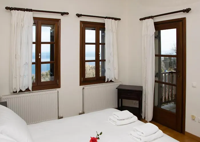 Βίλα θαλλώ Luxurious *