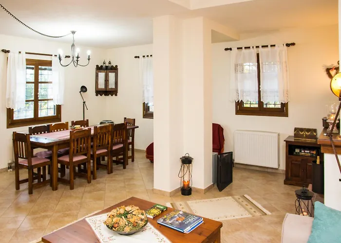 θαλλώ Luxurious *