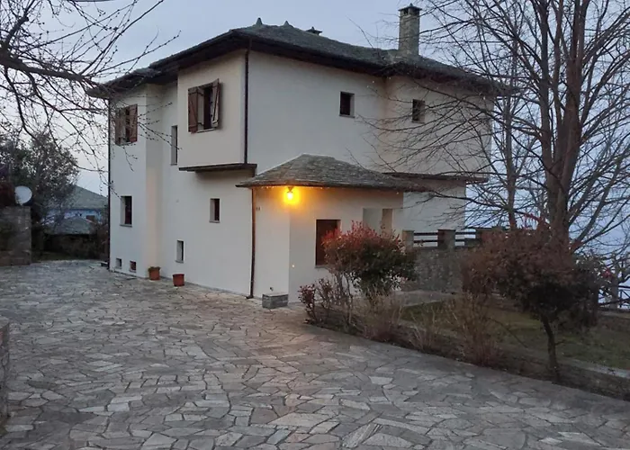 θαλλώ Luxurious