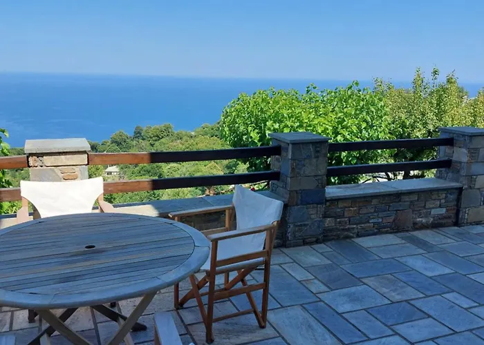 θαλλώ Luxurious *