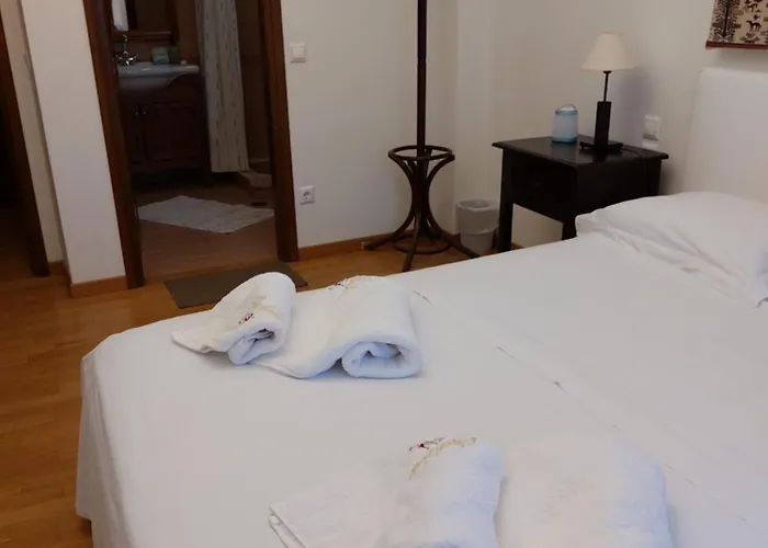 θαλλώ Luxurious * Τσαγκαράδα